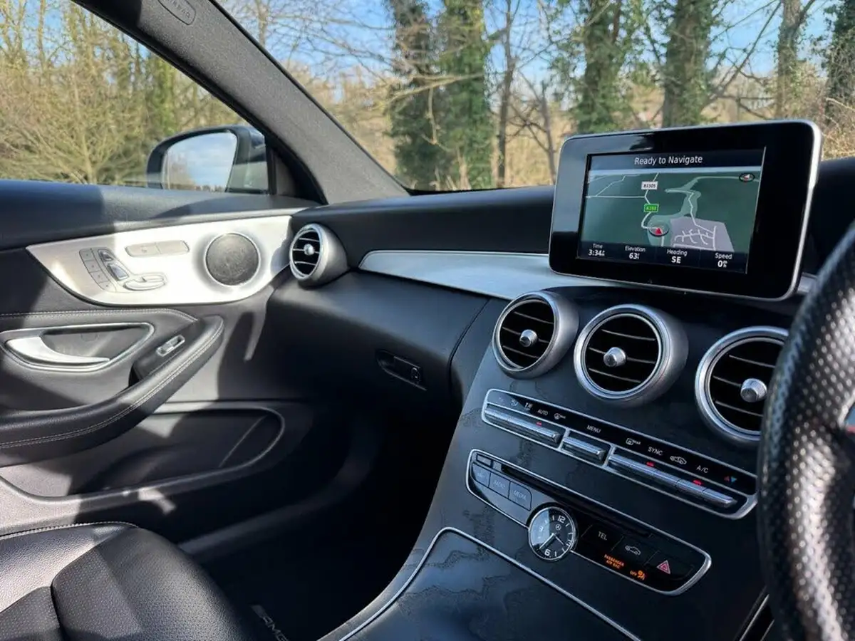 2017-mercedes-benz-c-class-21d-c220d-amg-line-premiumss-coupe-2d-9g-tronic-plus-big-46