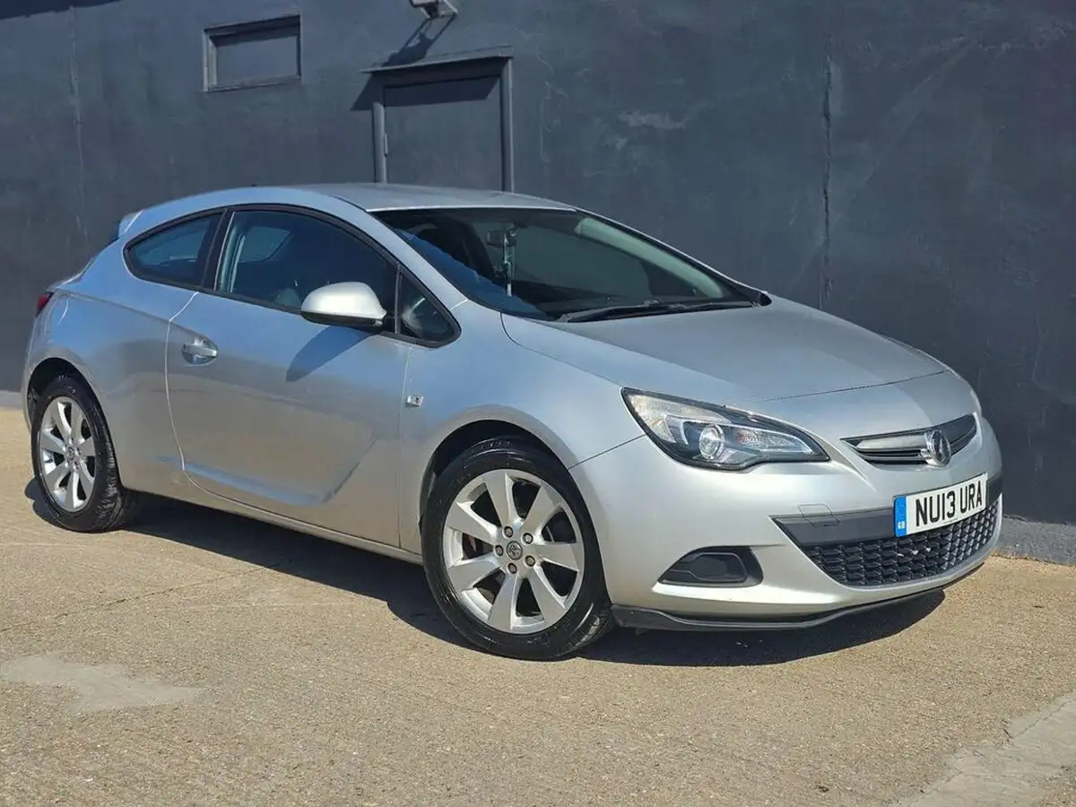 2013-vauxhall-astra-gtc-16-sport-16v-turbo-180ps-big-6