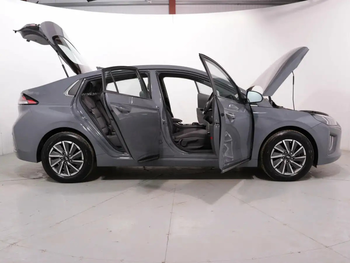 2022-hyundai-ioniq-e-premium-electric-big-51