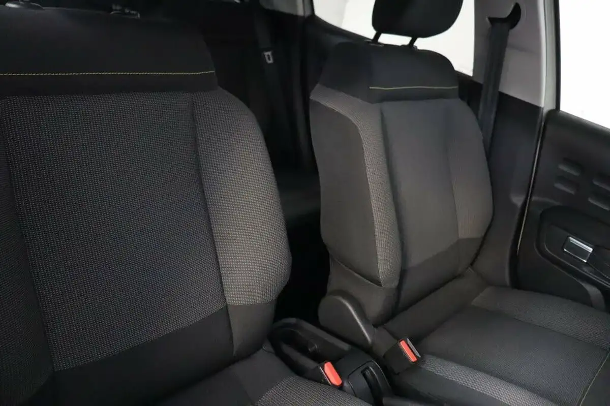 2024-citroen-c3-12-puretech-plus-110ps-eat6-big-9