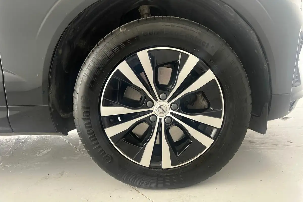 2022-volvo-xc60-20-b5-core-big-23
