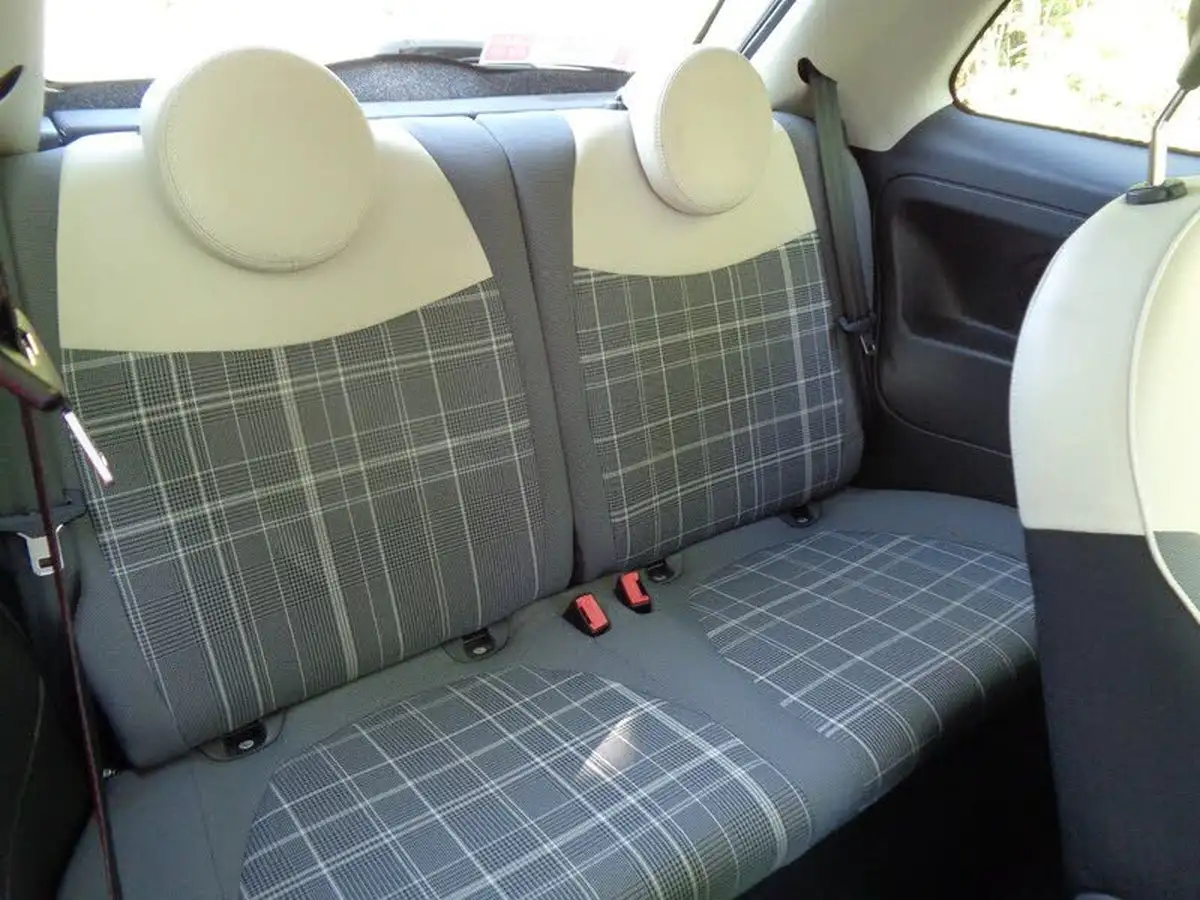 2017-fiat-500-12-lounge-big-22