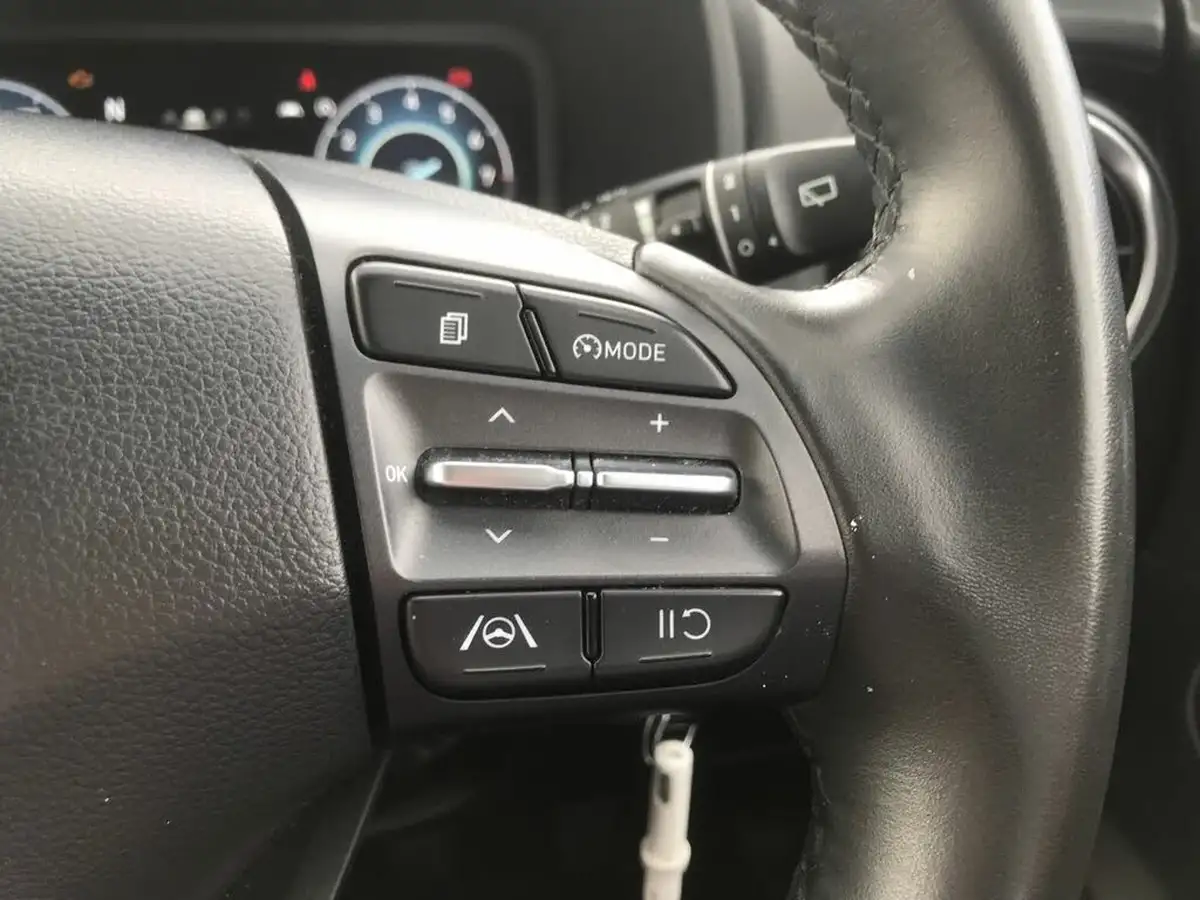 2022-hyundai-kona-10-t-gdi-se-connect-big-16