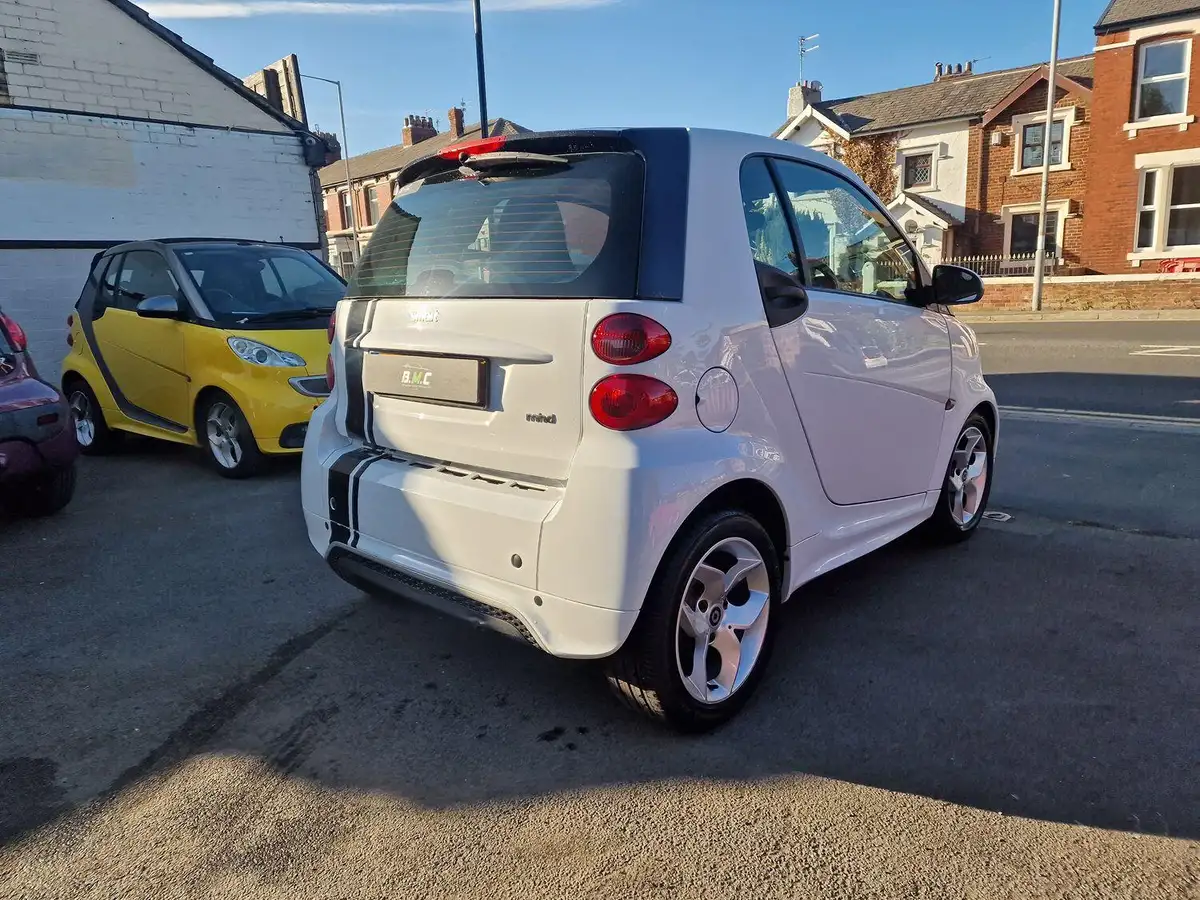 2014-smart-fortwo-10-pulse-71bhp-coupe-big-5