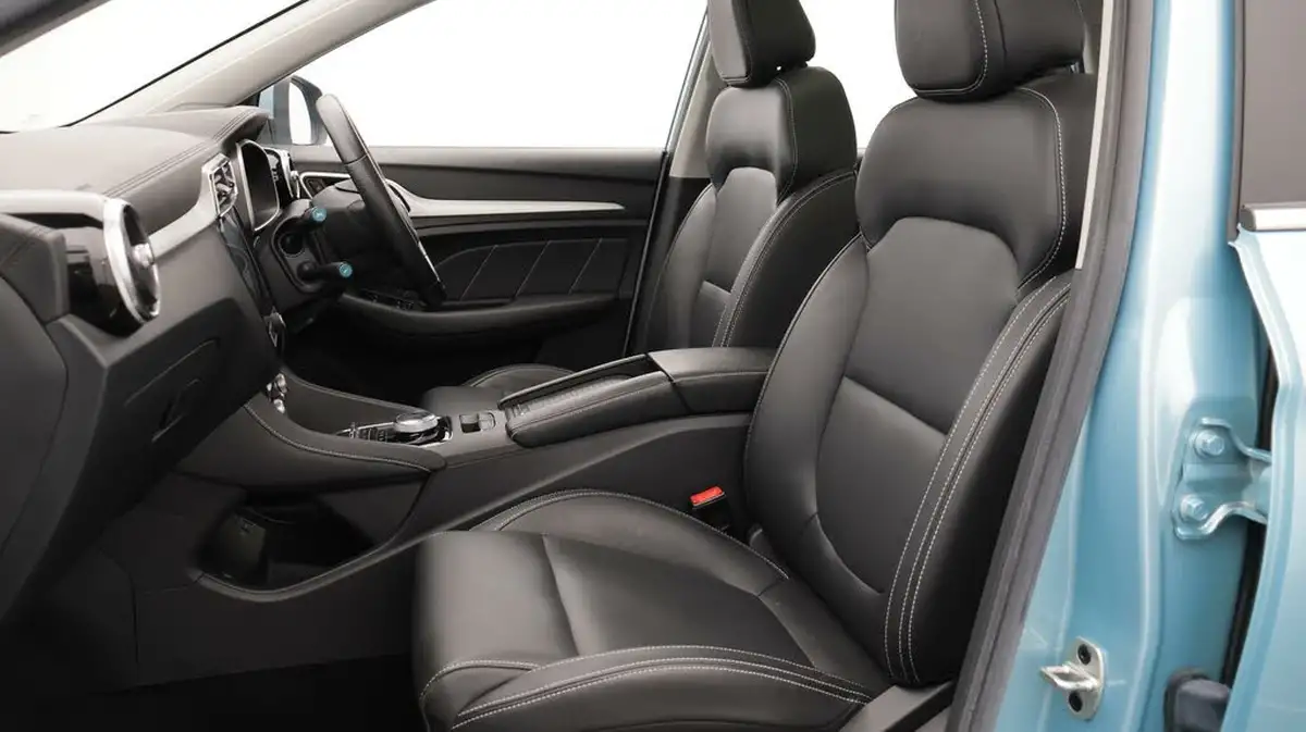 2021-mg-zs-suv-e-exclusive-ev-big-14