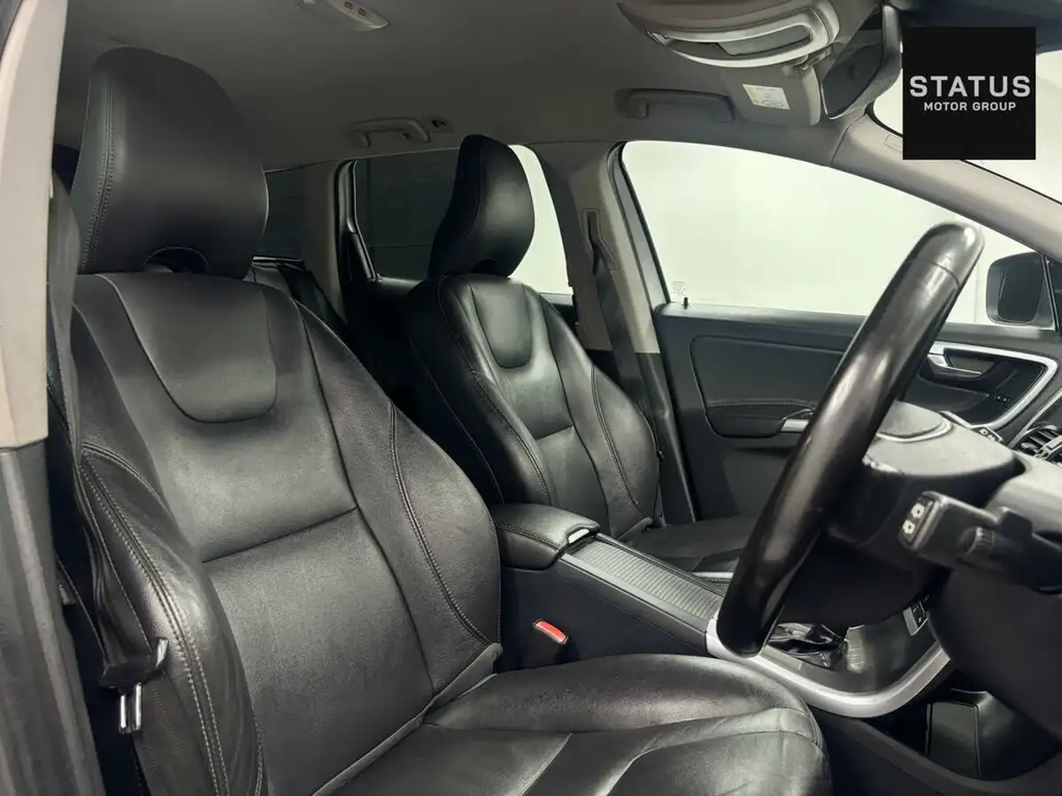 2015-volvo-xc60-24td-d5-se-lux-220bhp-ss-geartronic-big-15