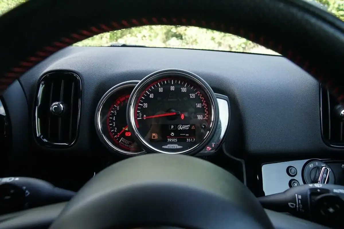 2019-mini-countryman-20-john-cooper-works-big-14