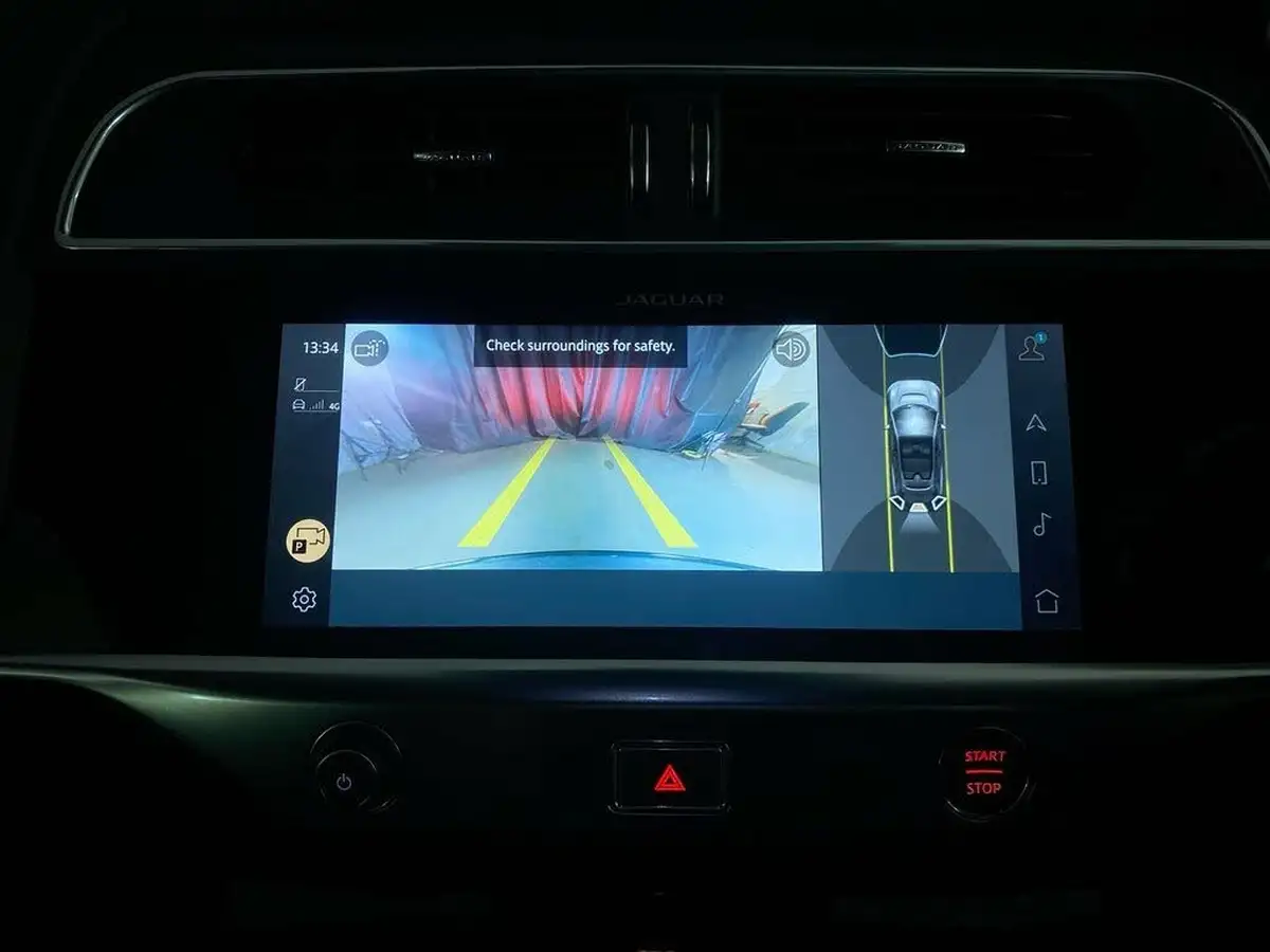 2021-jaguar-i-pace-ev400-black-big-23