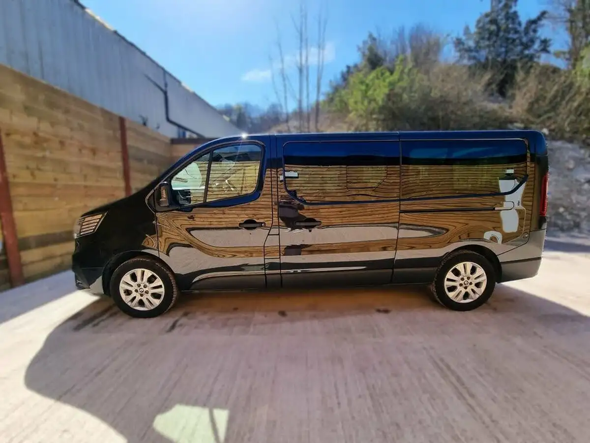 2023-renault-trafic-passenger-20-blue-dci-ll30-170-sport-big-4