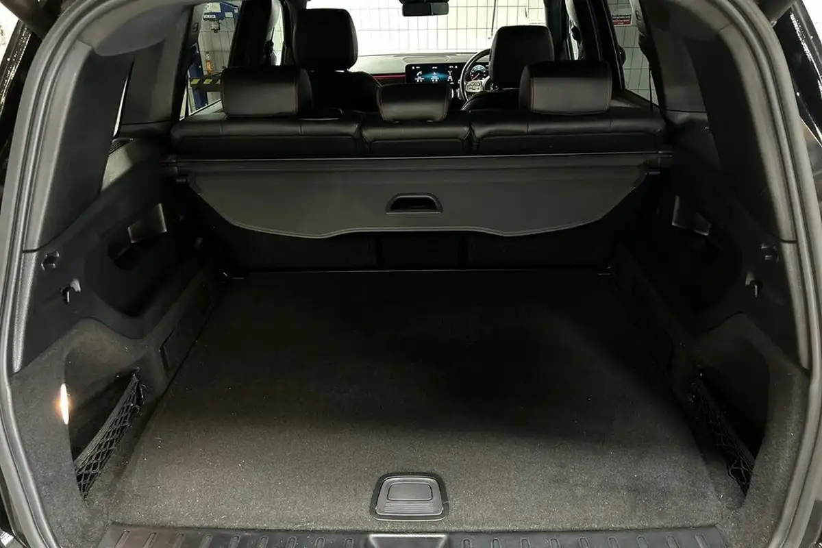 2020-mercedes-benz-glb-class-20d-glb220d-amg-line-premium-7-big-15