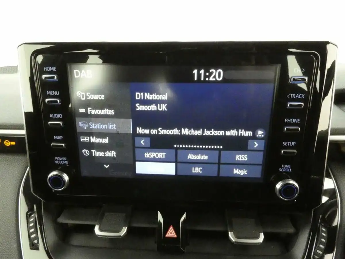 2020-toyota-corolla-18-vvt-i-icon-tech-spare-wheel-hatchback-5d-big-10