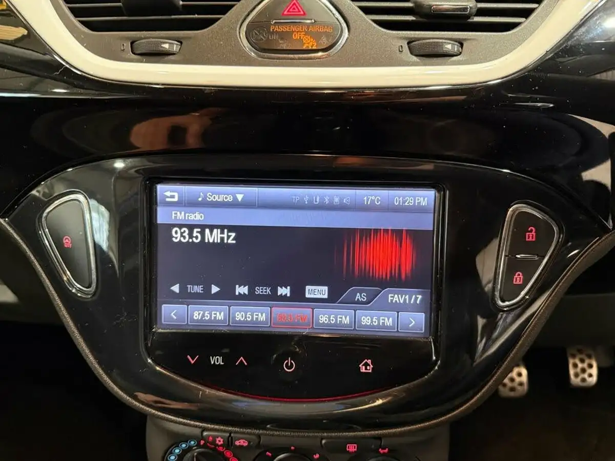 2015-vauxhall-corsa-12-limited-edition-3d-big-22
