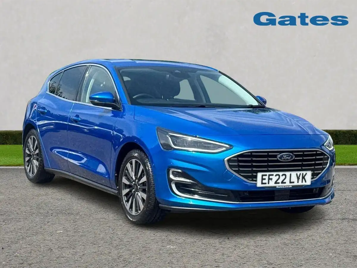2022-ford-focus-10t-titanium-vignale-155ps-hybrid-mhev-hatchback-big-0
