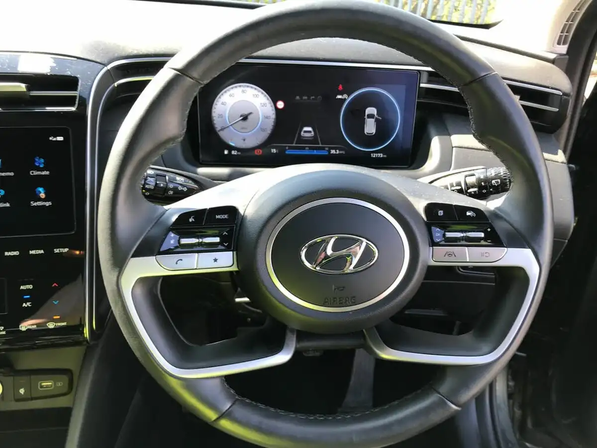 2023-hyundai-tucson-16-t-gdi-premium-150ps-big-18
