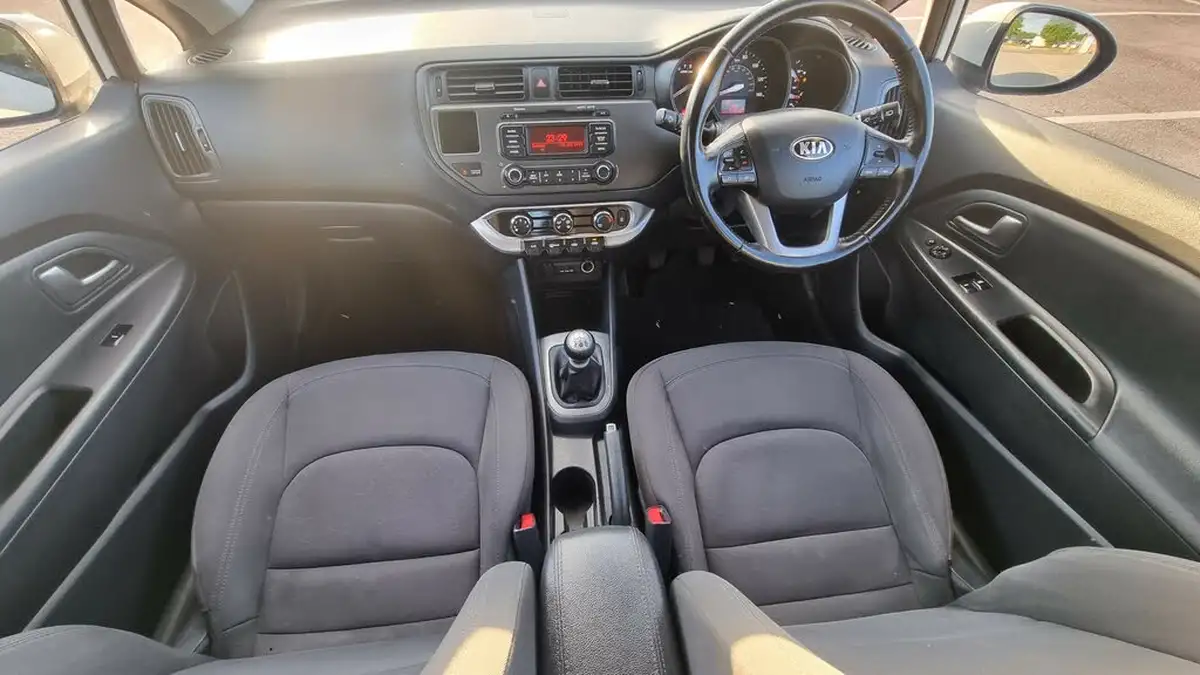 2014-kia-rio-125-2-3d-big-18