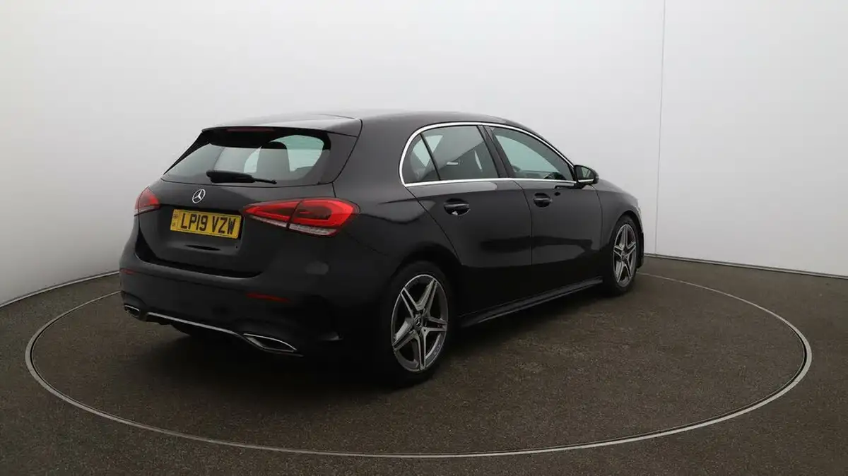 2019-mercedes-benz-a-class-13-a180-amg-line-hatchback-5d-big-44