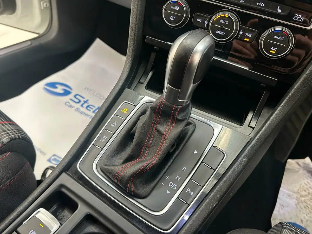 2019-volkswagen-golf-20-tsi-gti-performance-5d-dsg-big-13