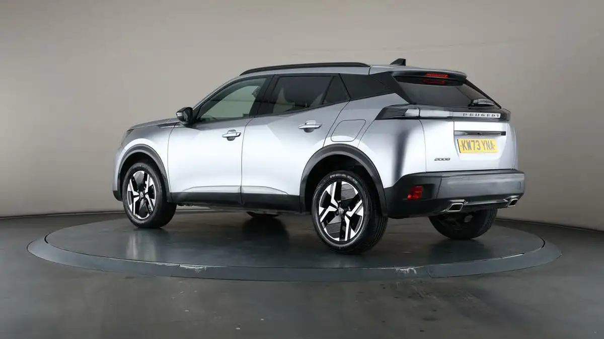 2023-peugeot-2008-suv-12-puretech-allure-big-65