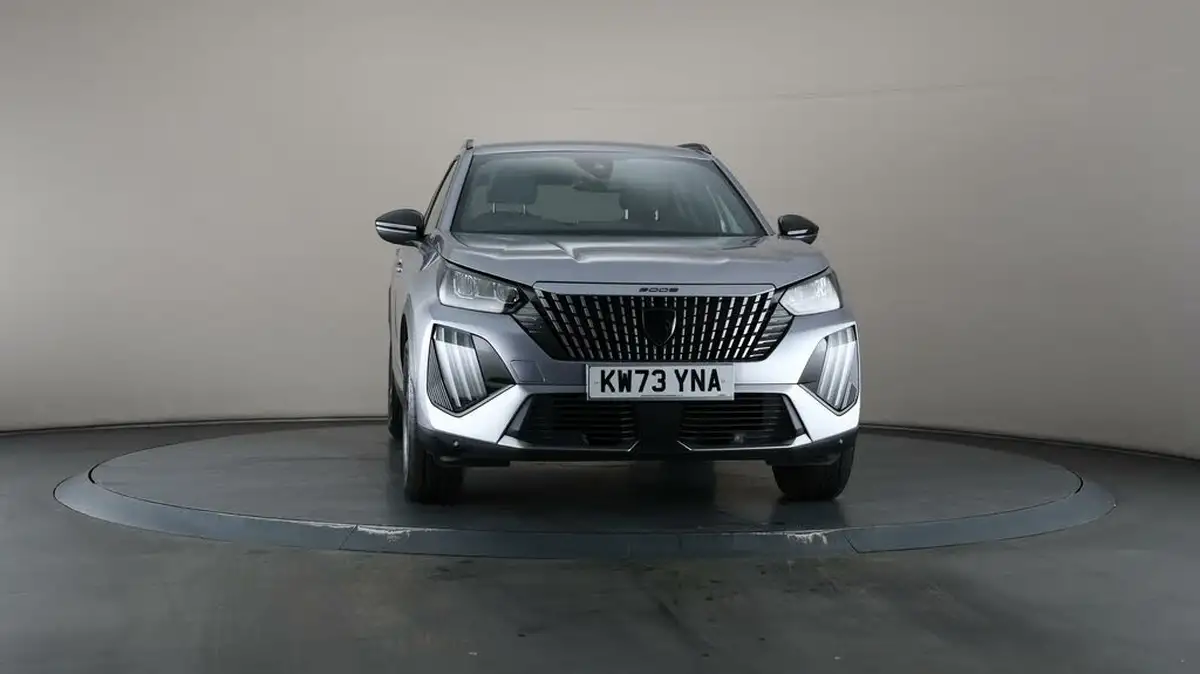 2023-peugeot-2008-suv-12-puretech-allure-big-41