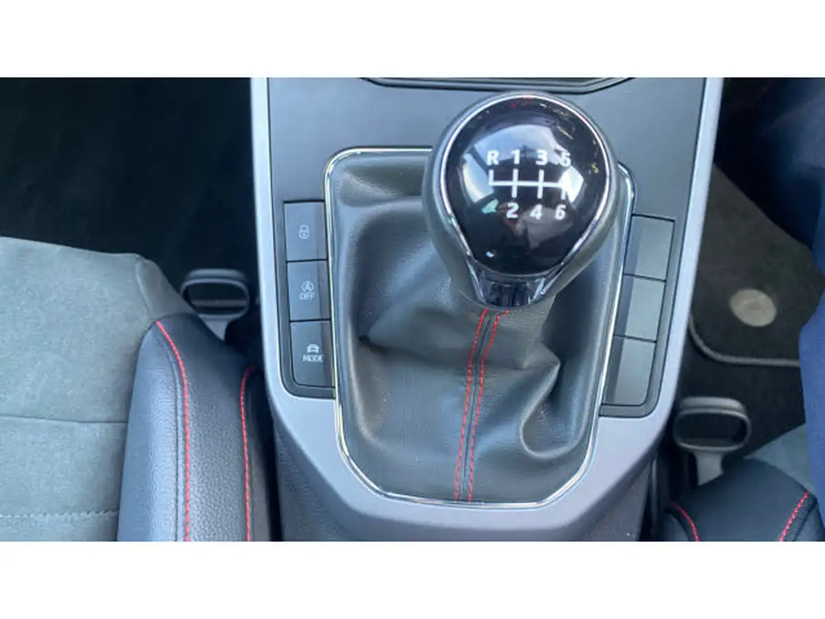 2019-seat-arona-15-tsi-evo-fr-sport-ss-big-30