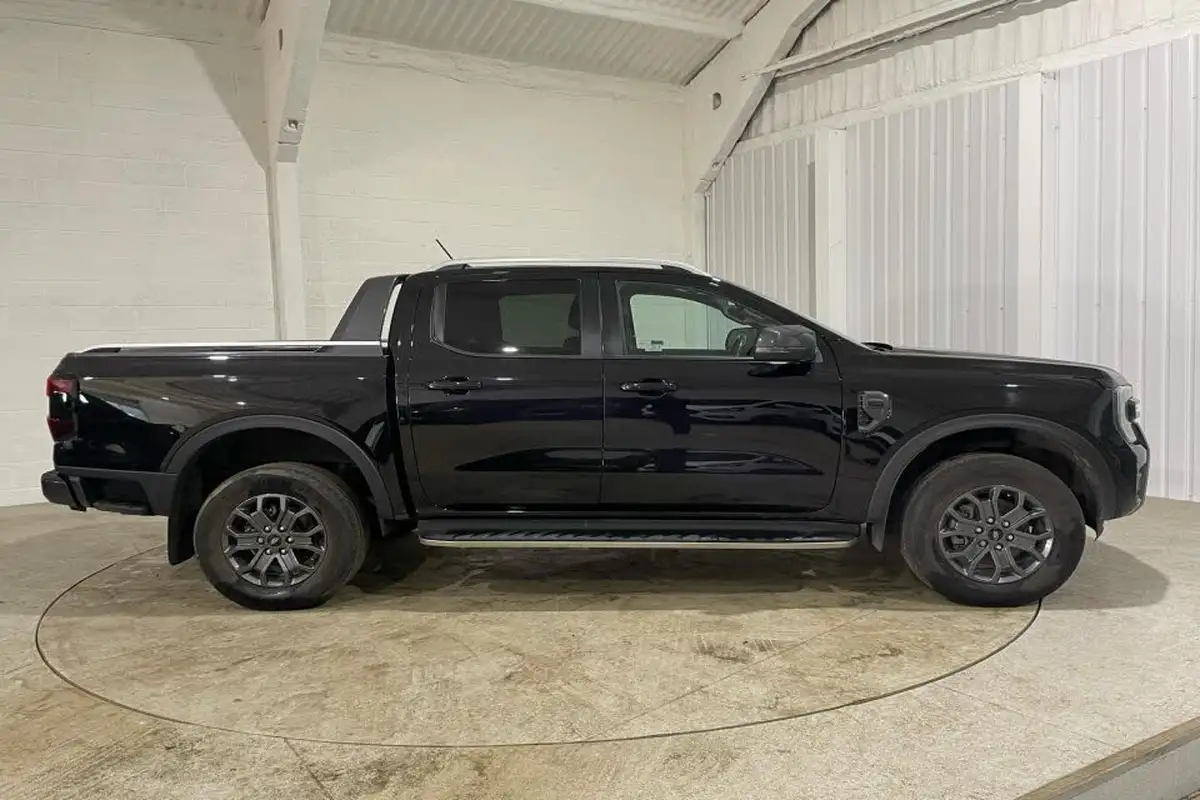 2023-ford-ranger-20-ecoblue-wildtrak-double-cab-big-3