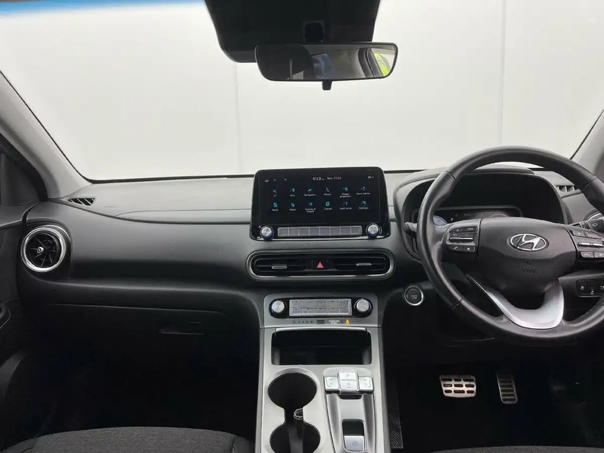 2021-hyundai-kona-e-se-connect-big-11
