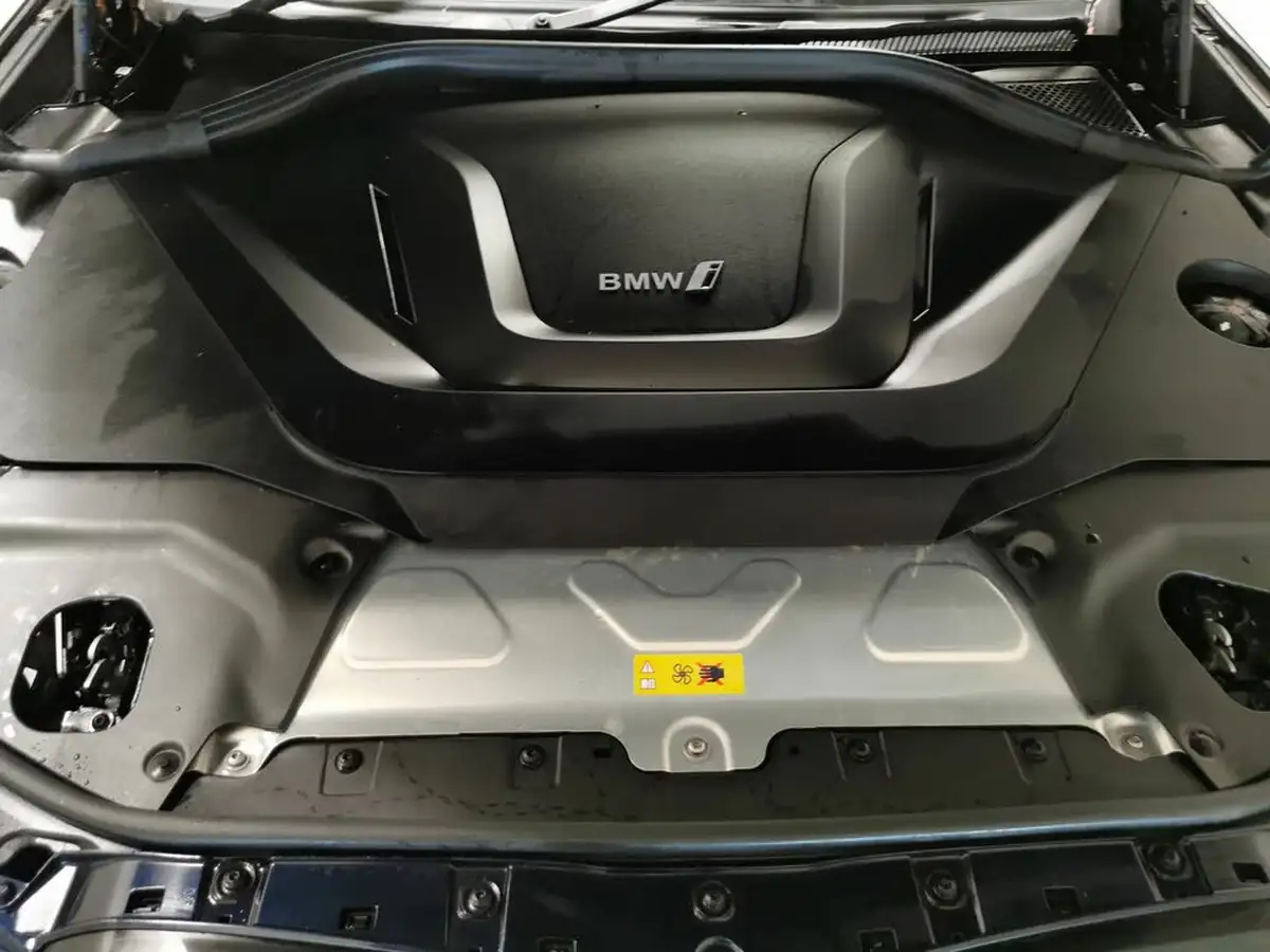 2023-bmw-ix3-e-m-sport-pro-big-32