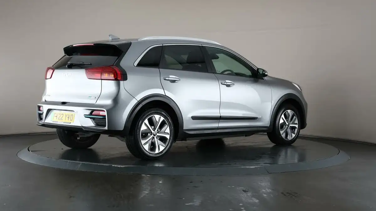 2022-kia-niro-ev-e-2-big-7