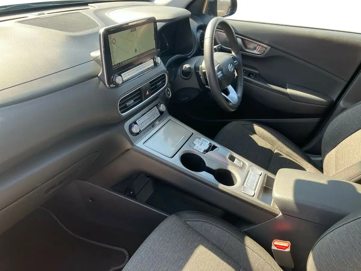 2020-hyundai-kona-e-premium-204ps-big-5