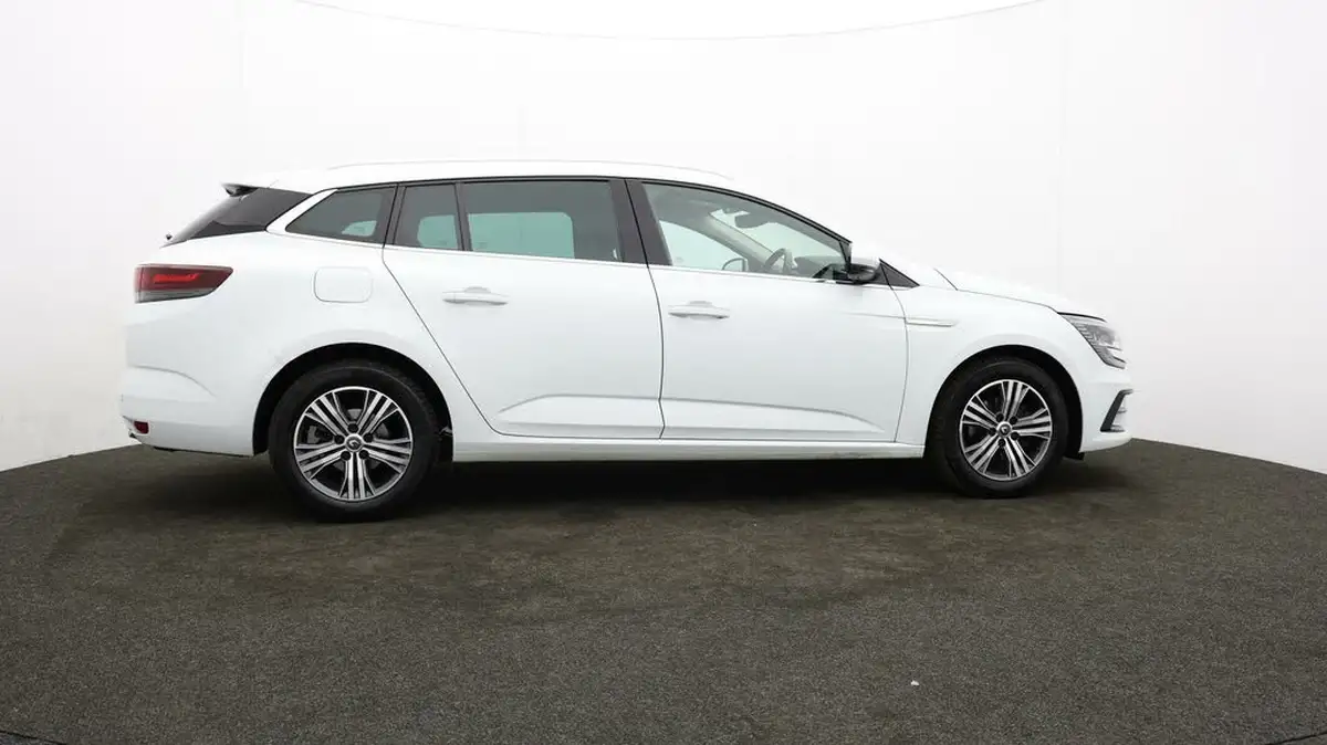 2021-renault-megane-15dci-iconic-sport-tourer-big-25