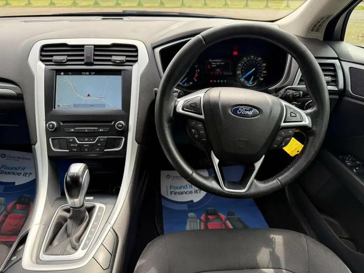 2017-ford-mondeo-20tdci-zetec-eco-estate-big-12