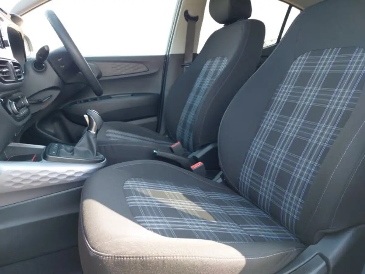 2024-hyundai-i10-12-premium-79ps-auto-big-4