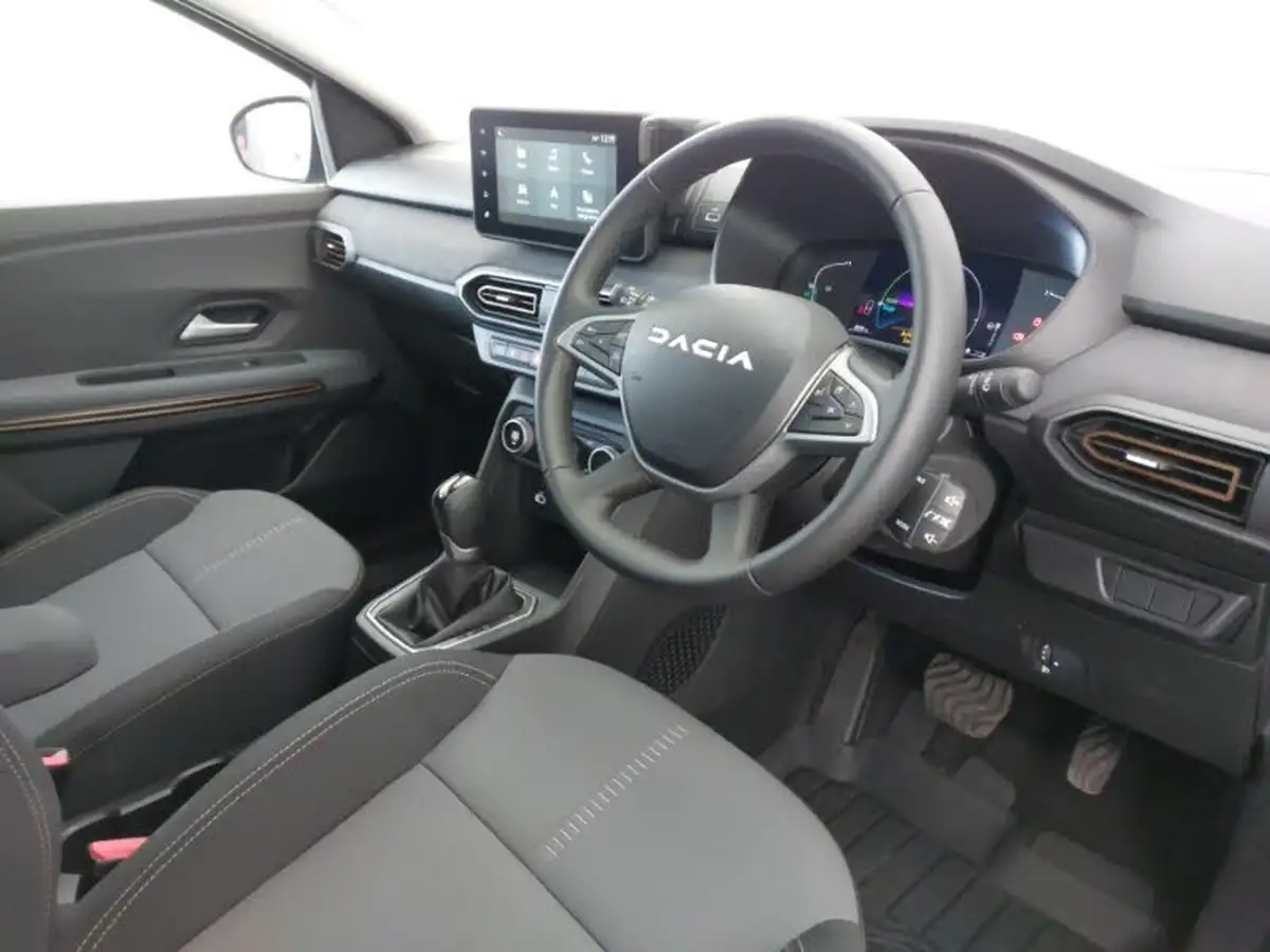 2024-dacia-jogger-16-tce-extreme-big-10