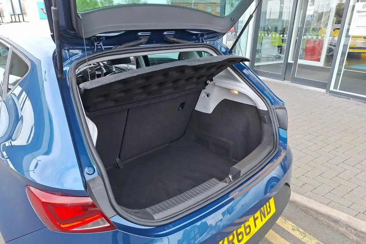 2016-seat-leon-14-fr-tech-pack-ecotsi-hatchback-5d-1395cc-big-17