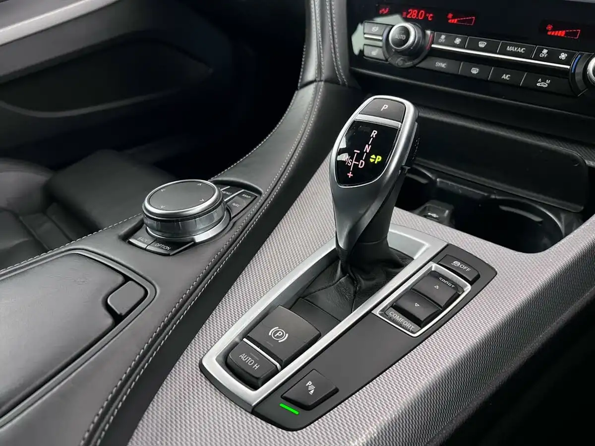 2016-bmw-6-series-30-640i-m-sport-gran-coupe-4d-big-29