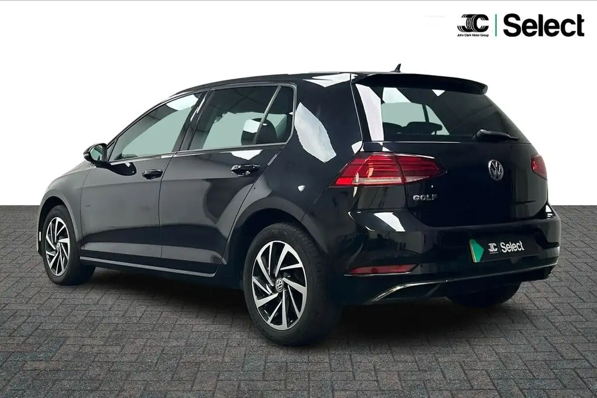 2019-volkswagen-golf-16tdi-match-hatchback-5d-big-3