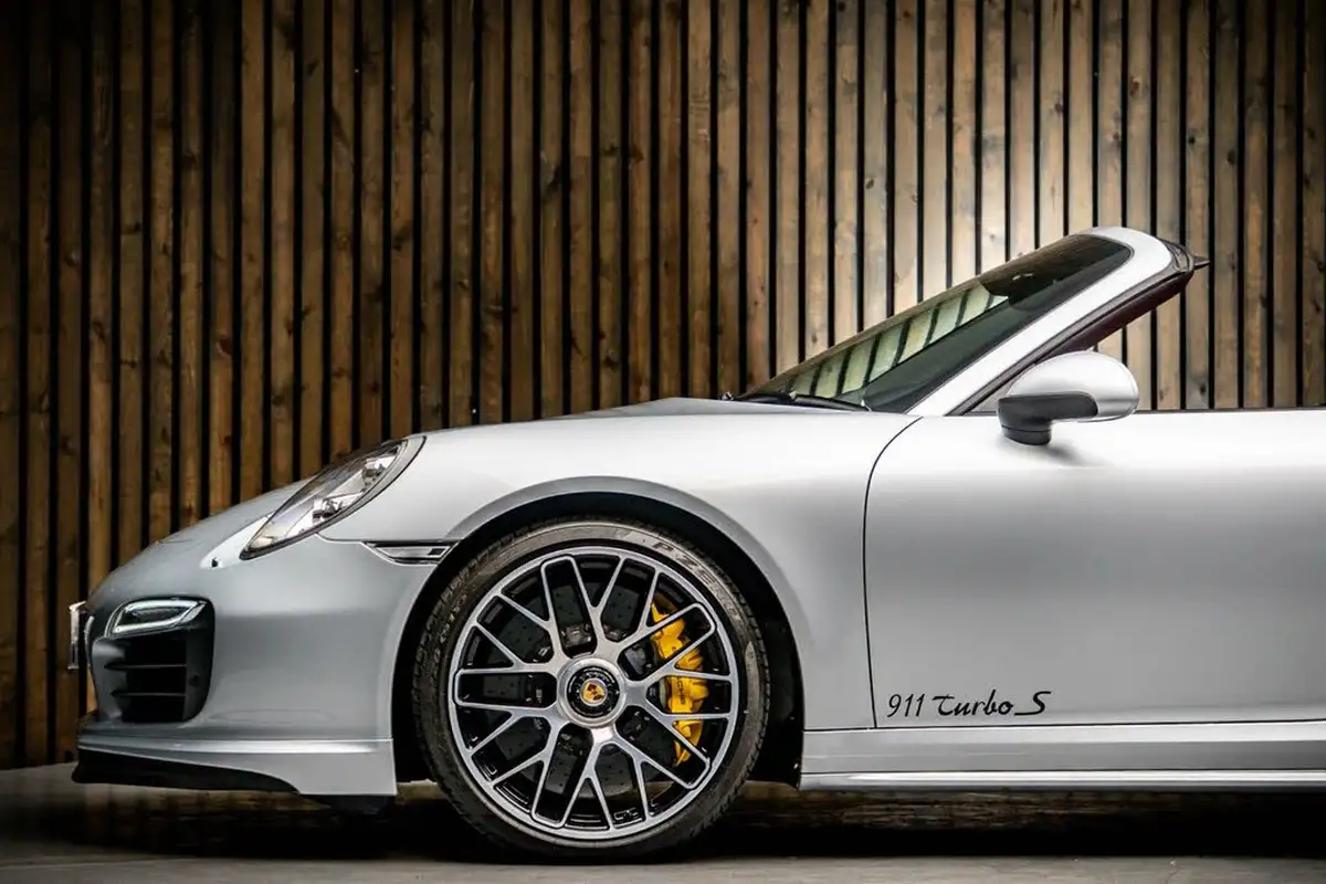 2014-porsche-911-38-turbo-s-coupe-big-8