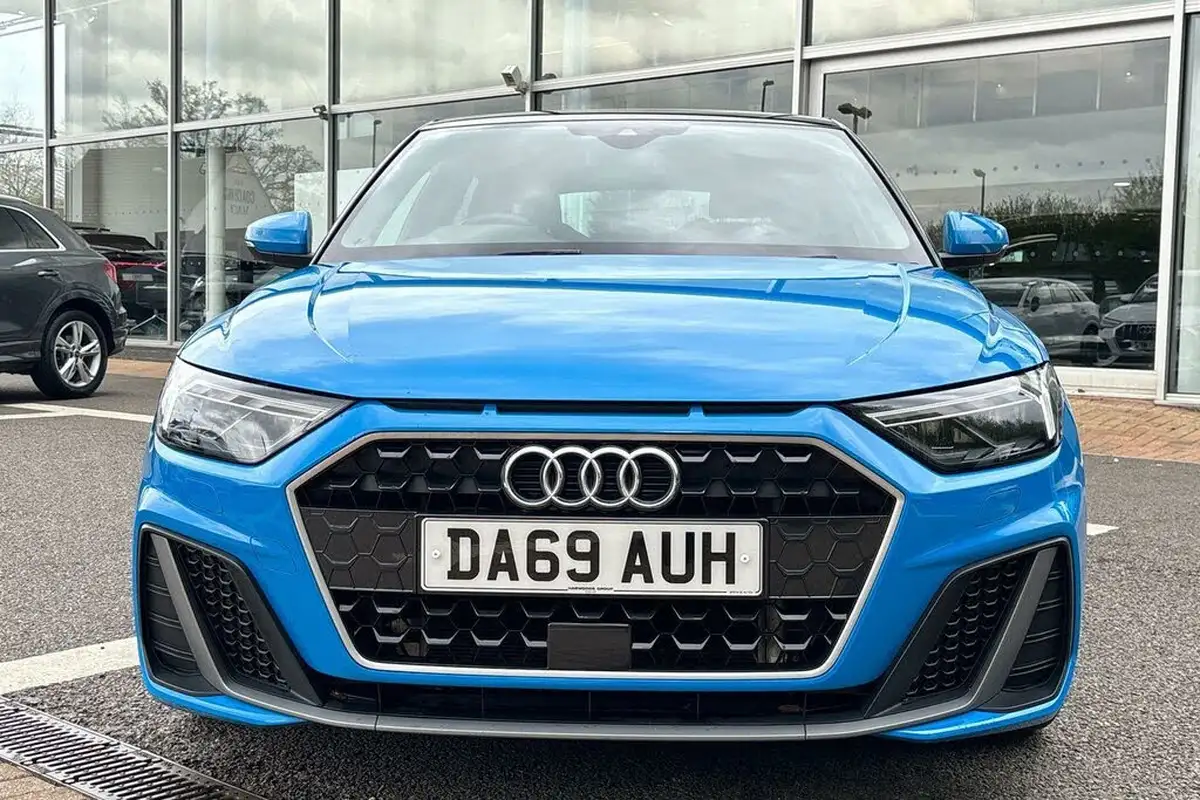 2019-audi-a1-10-30-tfsi-s-line-tronic-big-10
