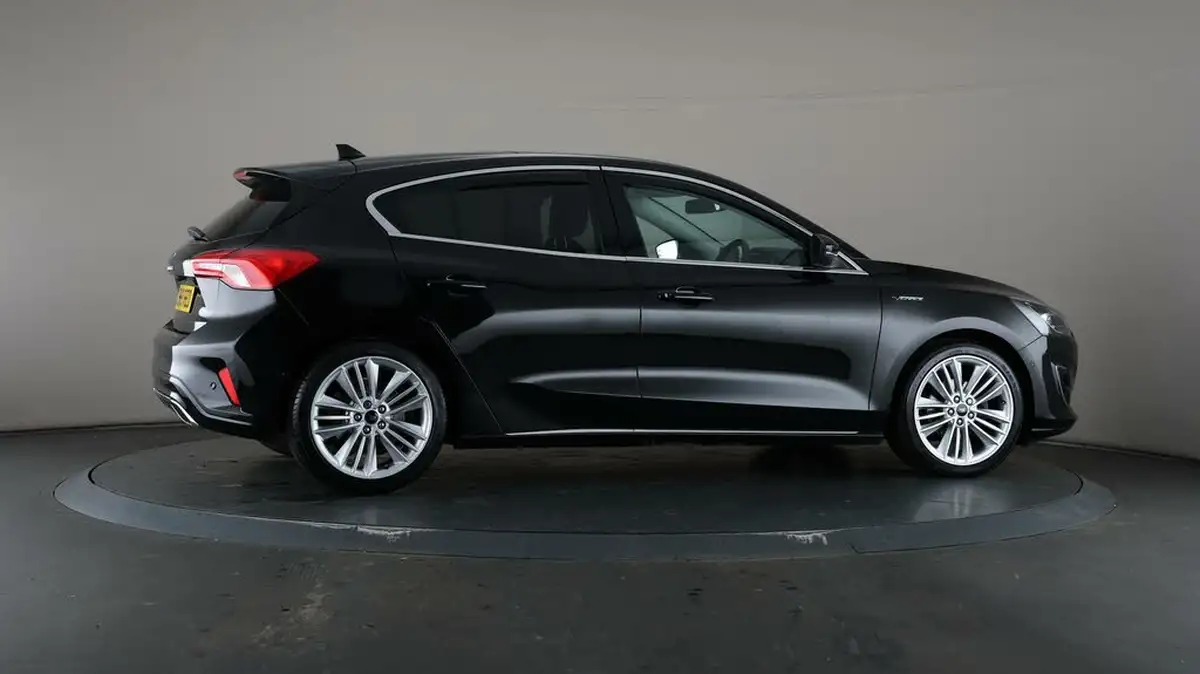 2020-ford-focus-15-vignale-hatchback-big-53
