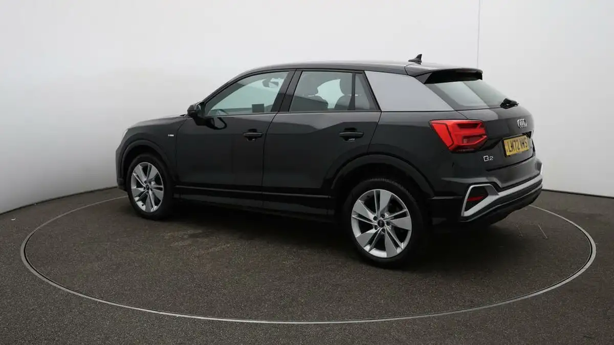 2022-audi-q2-15-35-tfsi-s-line-tronic-big-28