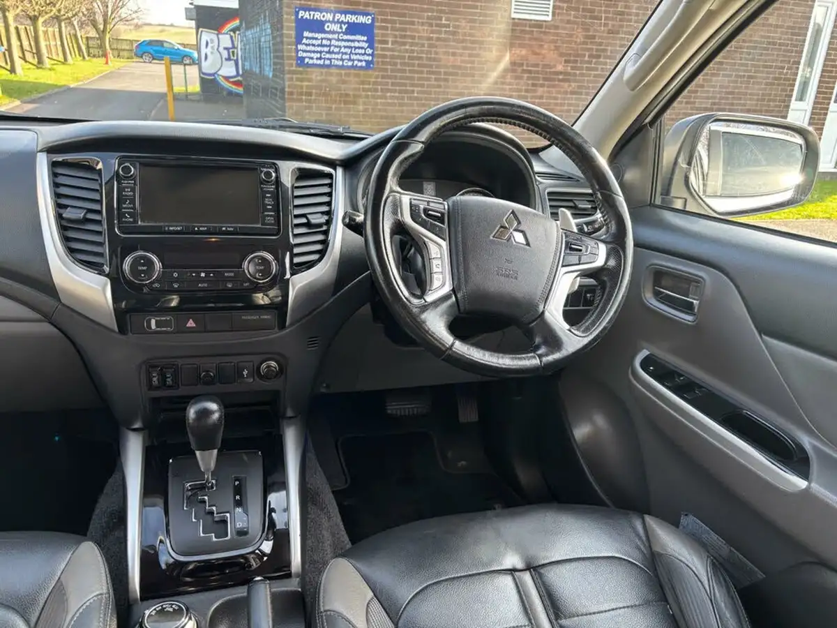 2017-mitsubishi-l200-24di-d-barbarian-178bhp-eu6-auto-big-9