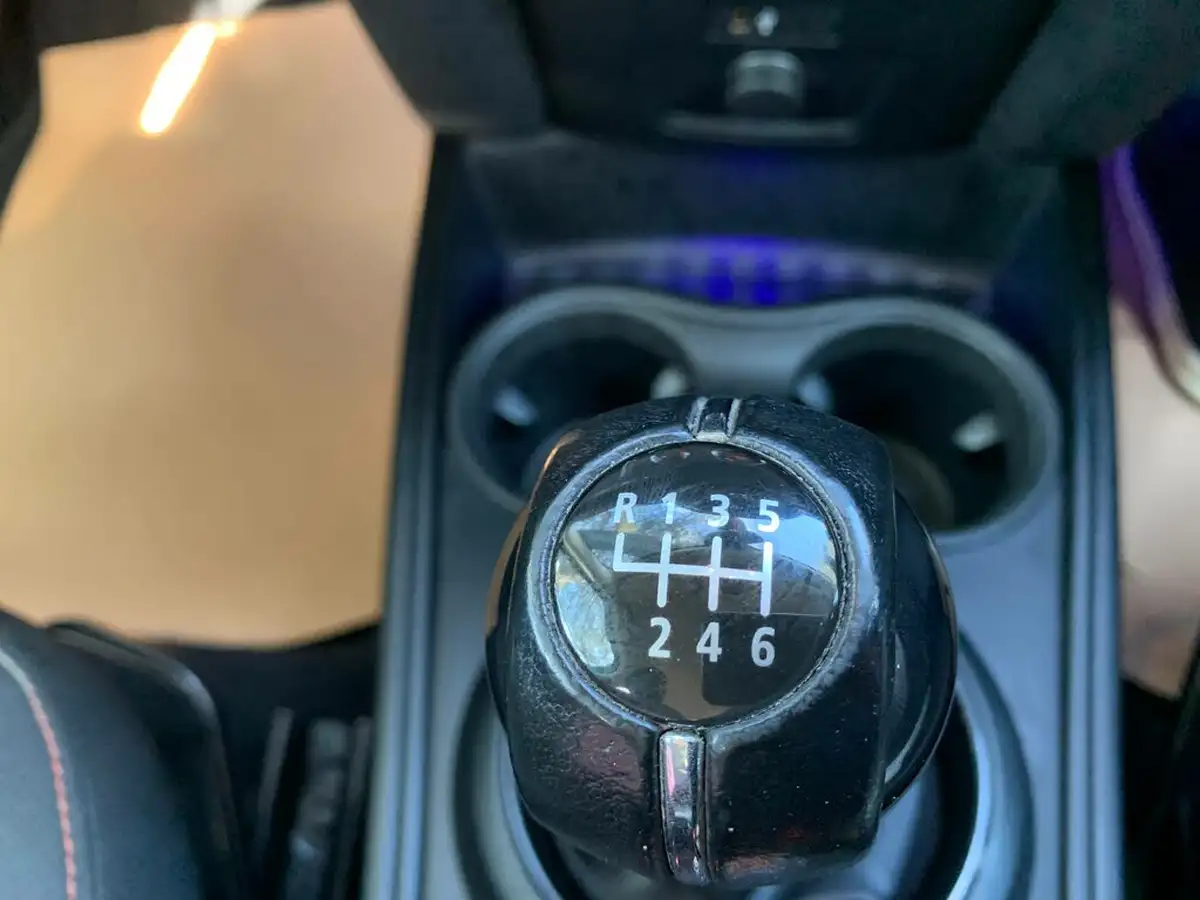 2018-mini-countryman-15-cooper-classic-ss-big-16