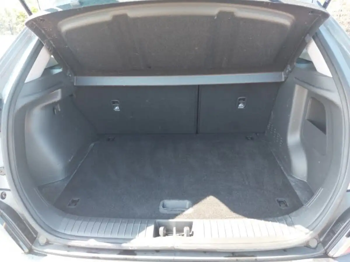 2021-hyundai-kona-10-t-gdi-se-connect-big-7