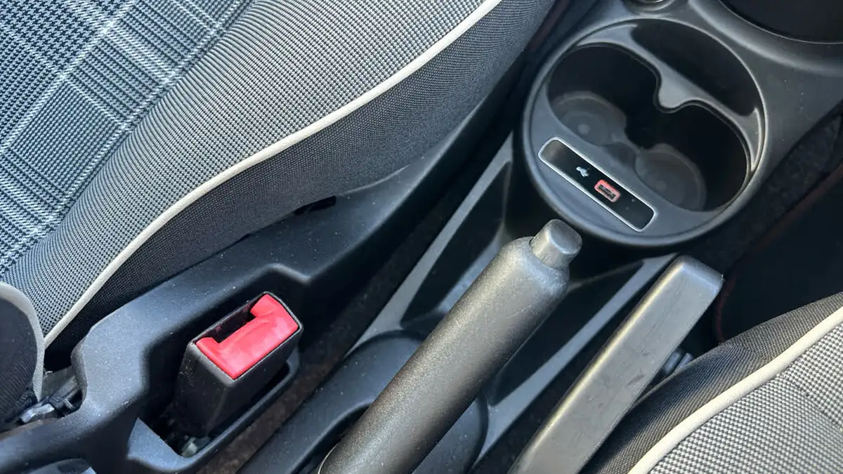 2019-fiat-500-12-lounge-ss-big-20