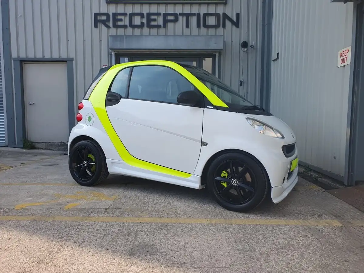 2011-smart-fortwo-10-pulse-71bhp-coupe-softouch-big-0