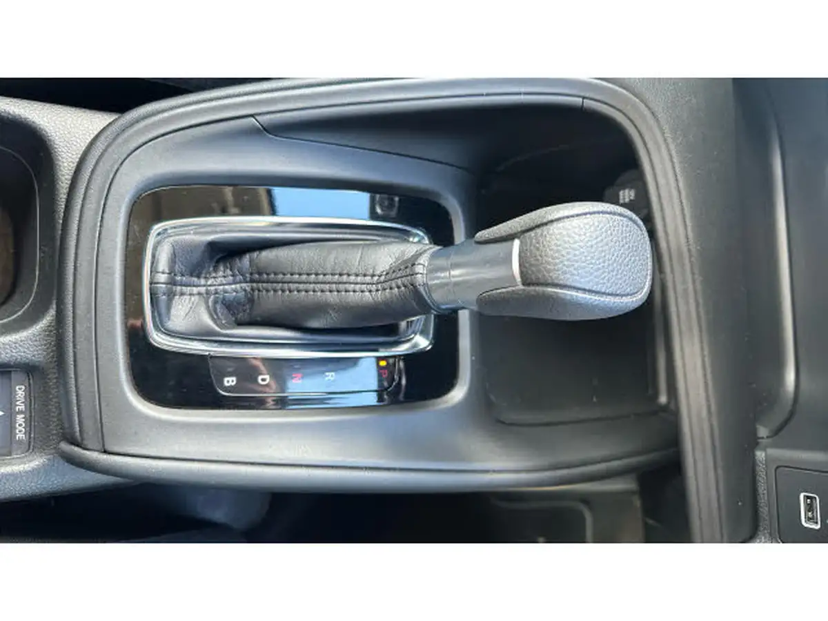 2022-honda-hr-v-15-i-mmd-elegance-big-32