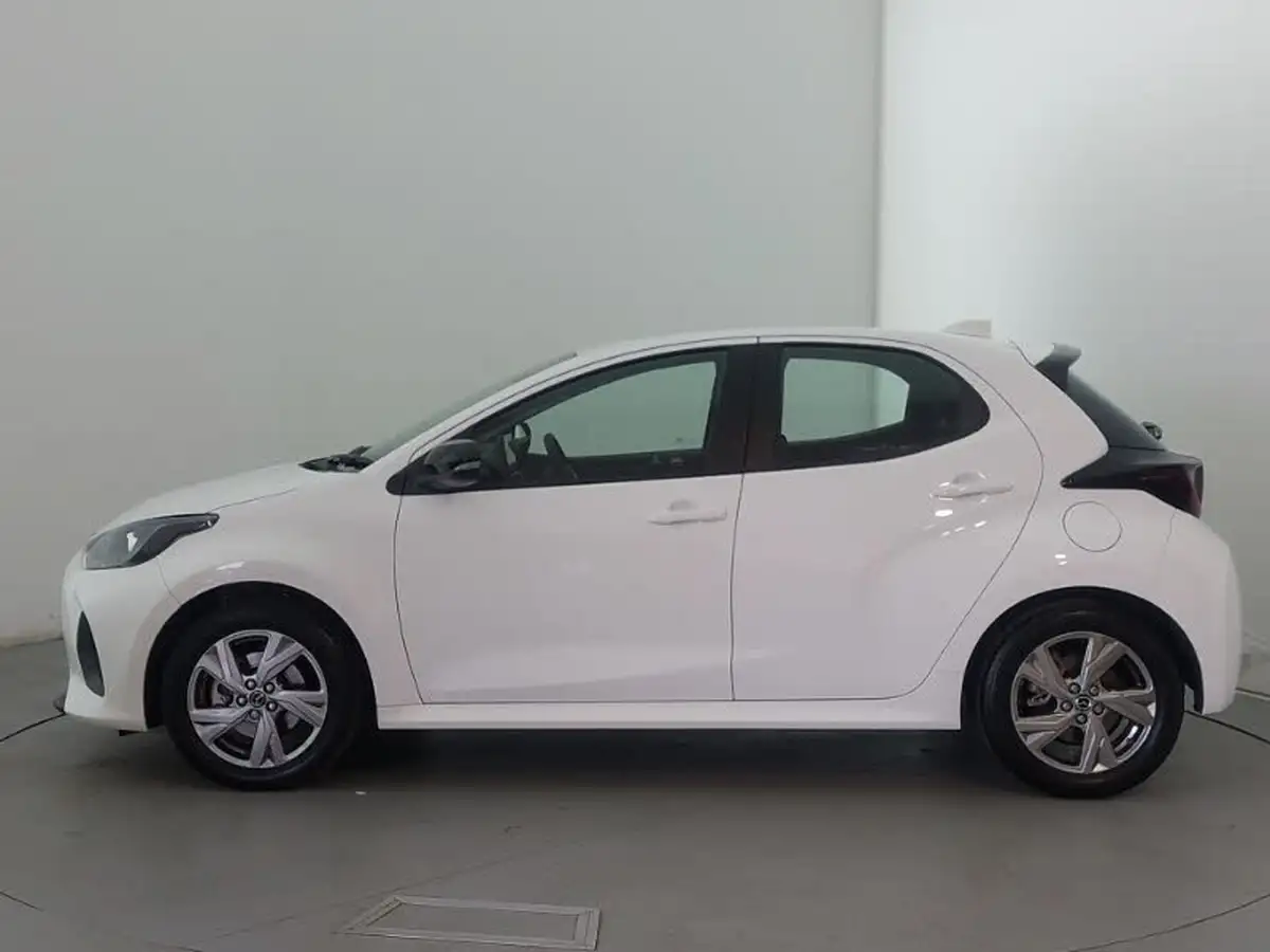 2024-mazda-mazda2-15-exclusive-line-big-3