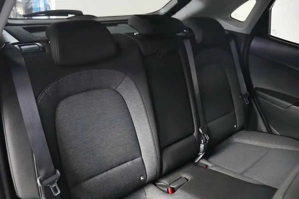2021-hyundai-kona-e-premium-204ps-64kwh-7kw-obc-big-31