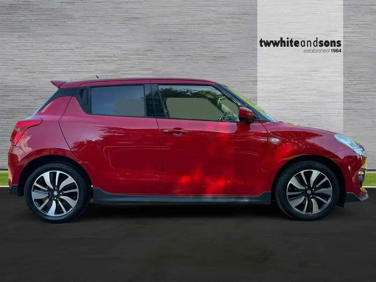 2019-suzuki-swift-12-dualjet-attitude-big-2