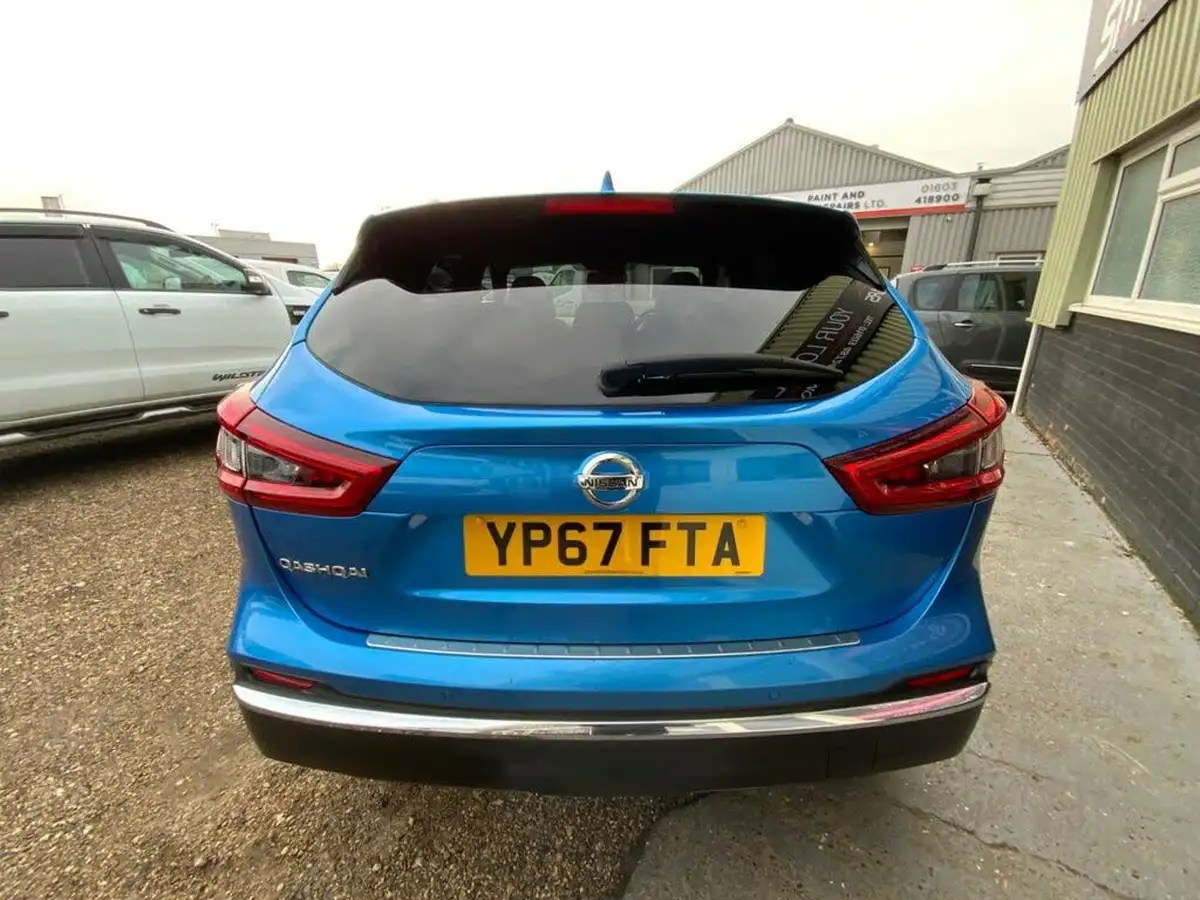 2017-nissan-qashqai-15dci-tekna-big-3